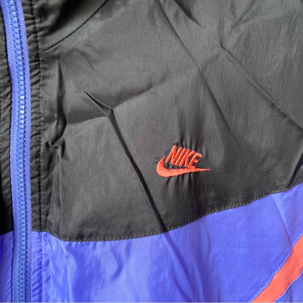 Vintage Nike Black and Purple Windbreaker Jacket fits women’s M - Picture 5 of 11